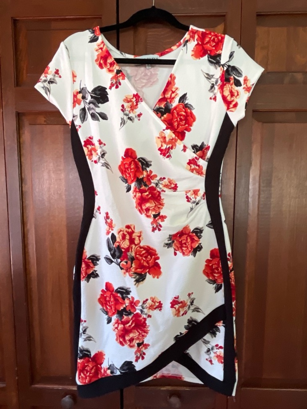 Almost Famous White Midi Dress with Red Floral Print and Black Side Panels